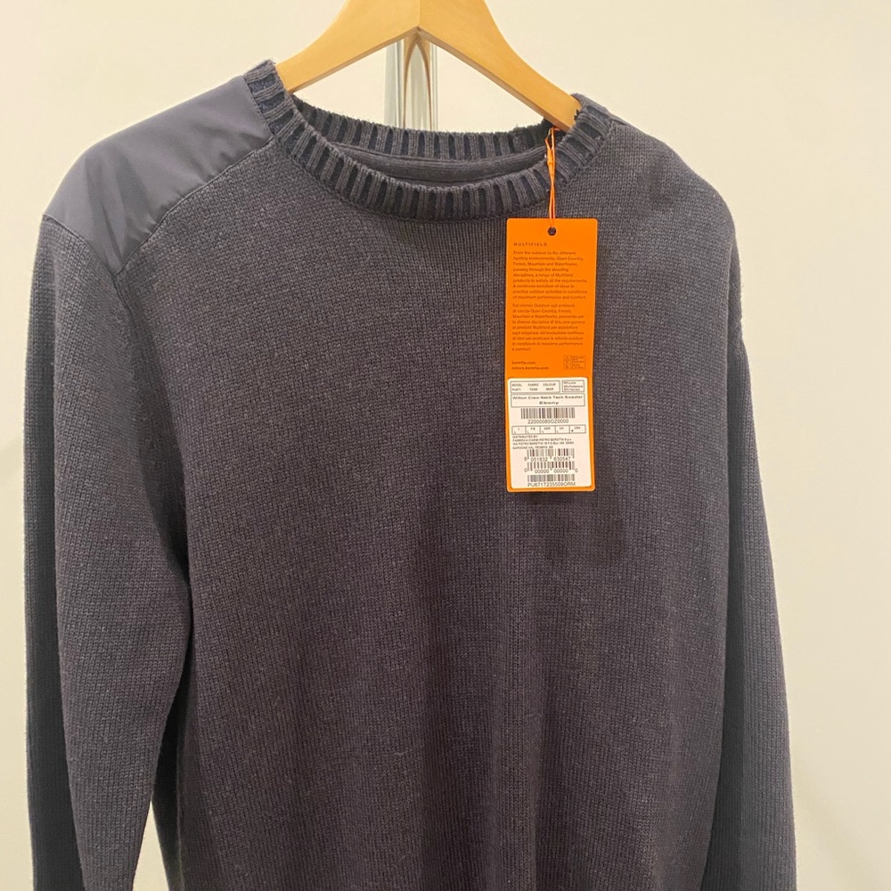 NWT Beretta Crew Neck Ebony Sweater Medium